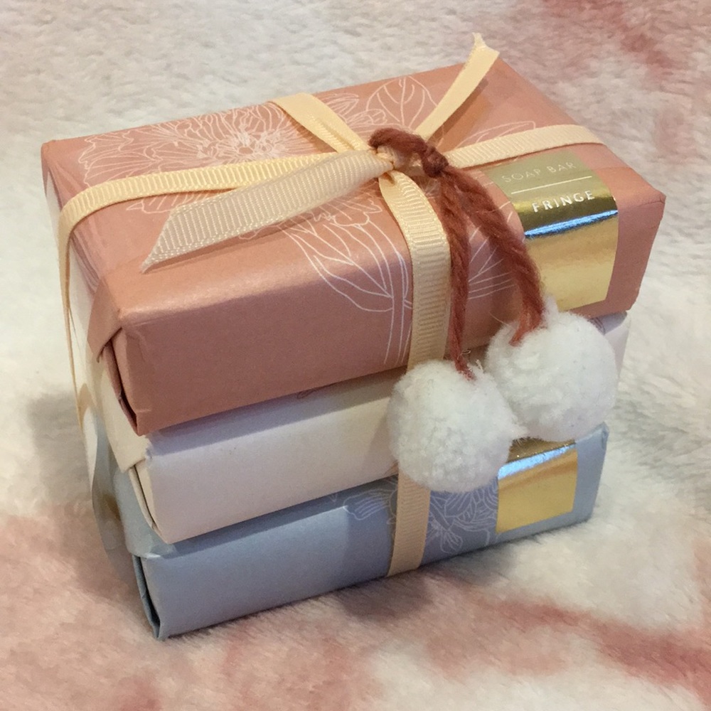 Fringe Lavender Scented Vegitable Soap Bar Trio NWT 3bar set 14.85 oz Vegan CF